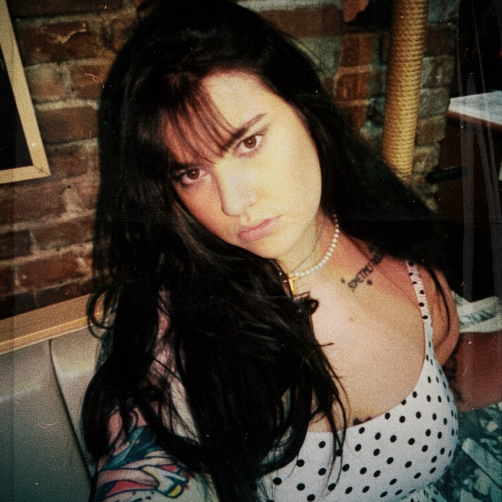 Meet your Posher, Jacqueline